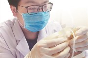 哎哟喂，打针不用再怕“戳来戳去”了，机器人护士来帮忙！