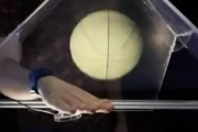 触摸未来！科学家打造可感知3D全息投影，虚拟篮球触感真实震撼！